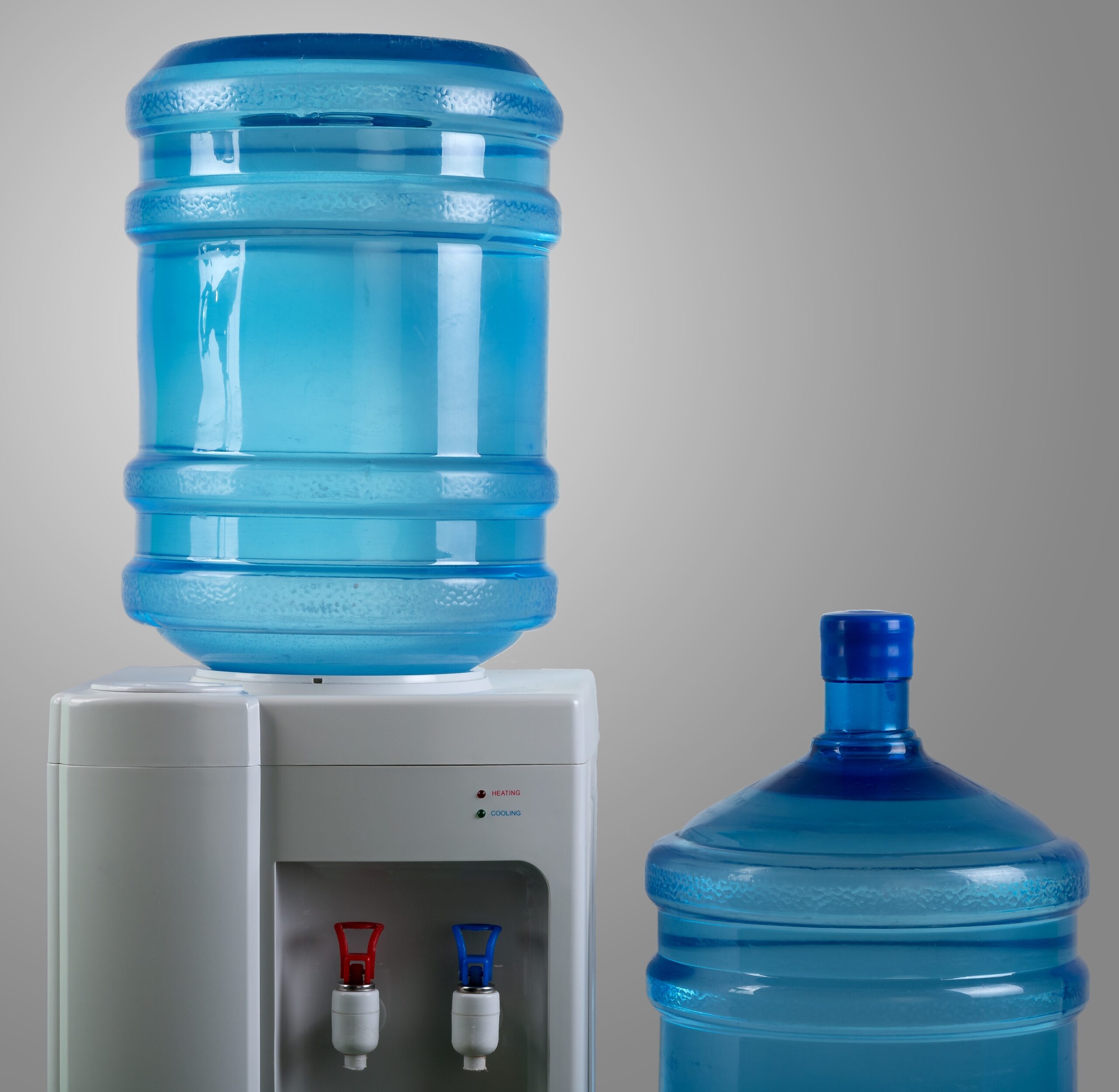 Galão de Água Mineral de 20L: Cuidados Essenciais de Higiene, Conservação e Como Escolher o Melhor